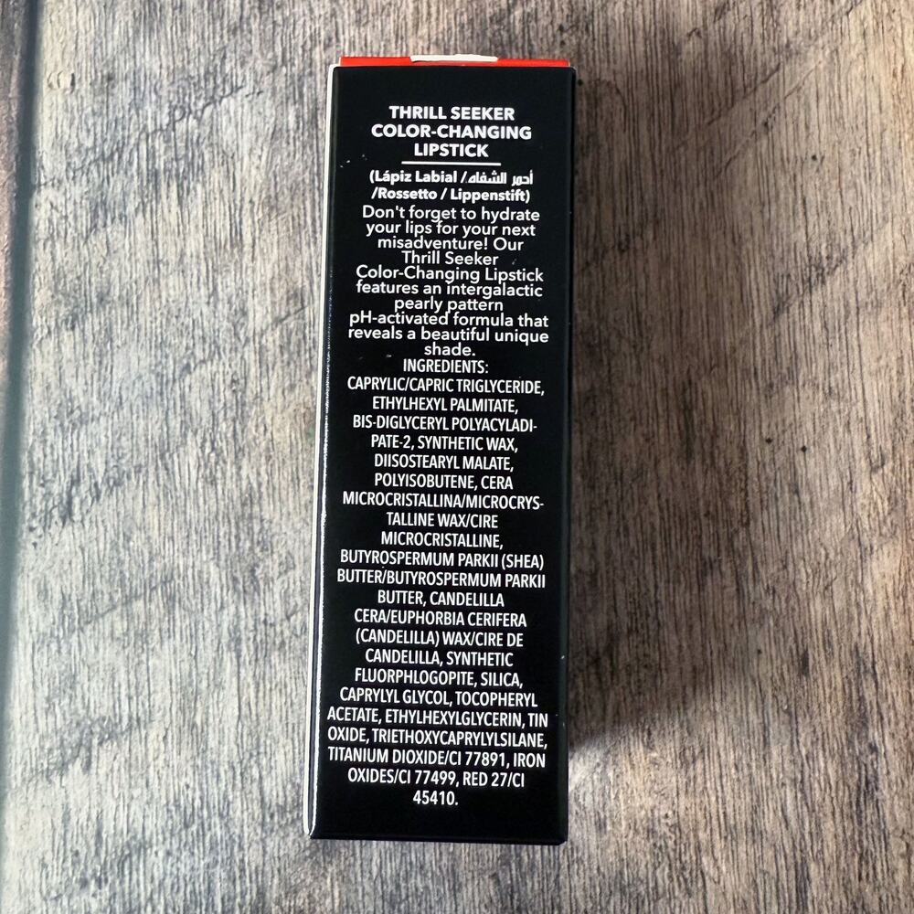 Harley Quinn Fun House Thrill Seeker Color-Changing Lipstick 3.4g SheGlam - Picture 4 of 4